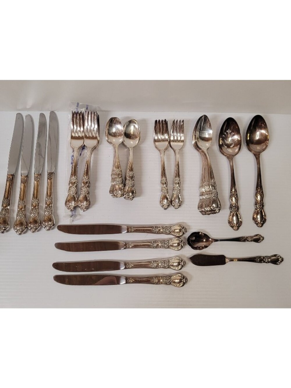 1847 Rogers Bros Heritage Silver Plate Flatware 54 Pc Tarnish International